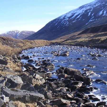 Glas Doire Lodge, Glen Roy Nature Reserve Roybridge Eksteriør billede