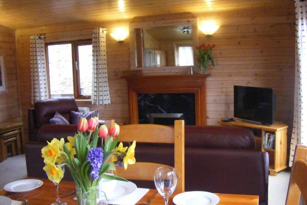 Glas Doire Lodge, Glen Roy Nature Reserve Roybridge Eksteriør billede